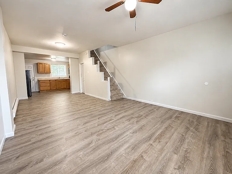 2966 N Ringgold St — Photo 3
