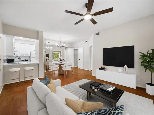 2211 S Braeswood Blvd APT 22C, Houston, TX 77030