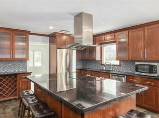 7522 Shadyvilla Ln, Houston, TX 77055