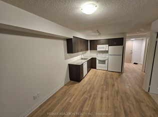20 Meadowglen Pl #230-09, Toronto, ON M1G 0A9