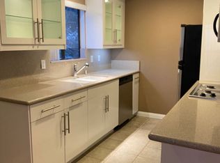 2320 Huntington St APT 4, Huntington Beach, CA 92648