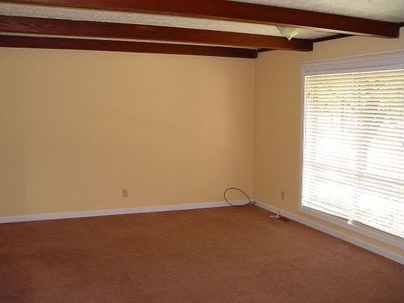 3rd image of 197 Evergreen Dr SE