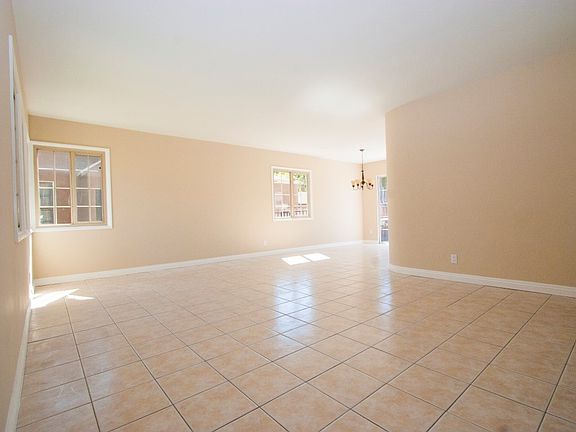 4th image of 3237 San Francisco Ave