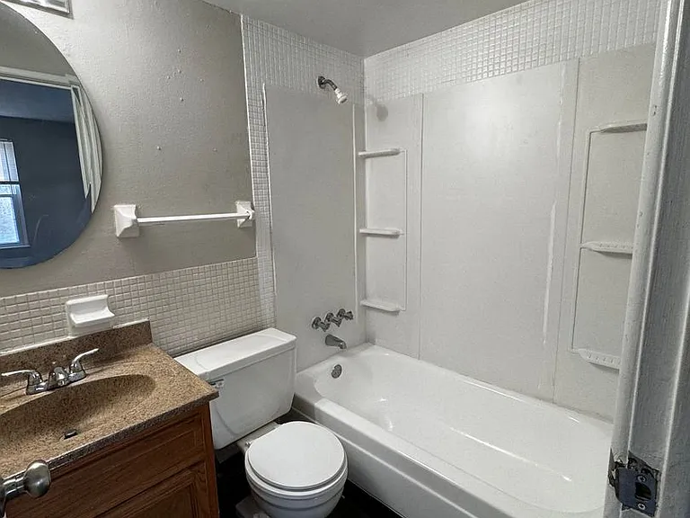 2990 Santiago Dr — Photo 23