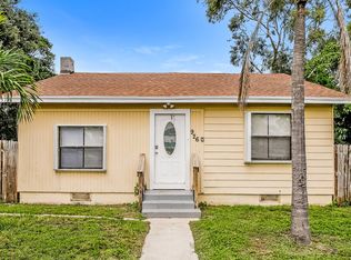 926 13th Ave N, Lake Worth, FL 33460