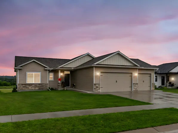 1427 Amco Ln SE, Chatfield, MN 55923