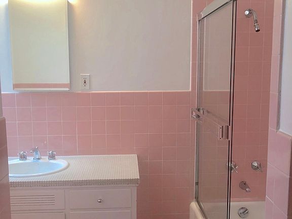 3rd image of 427 San Anselmo Ave #A