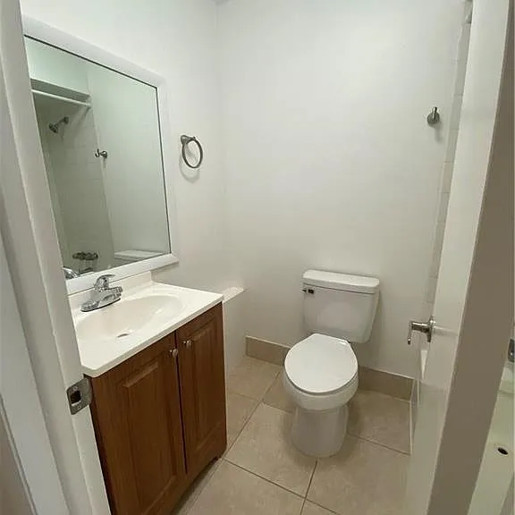 191 Wimbledon Lake Dr — Photo 5