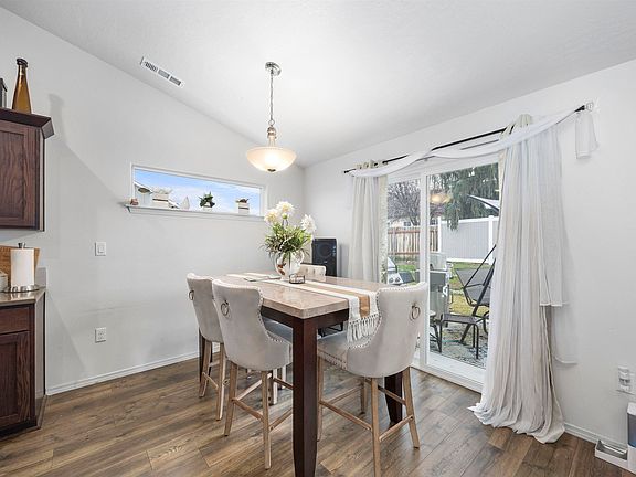 5th image of 620 Pappys Way