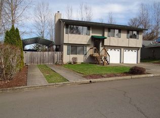 11243 SE Brookside Dr, Portland, OR 97266