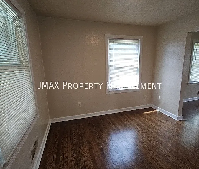 1515 Dunbar St NW — Photo 6