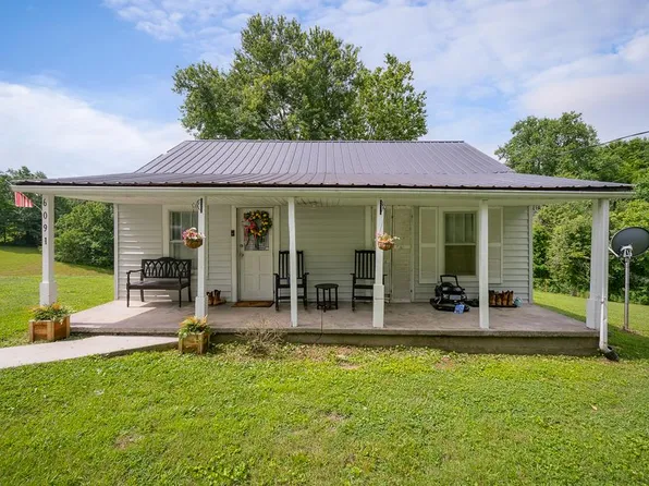 6091 Carrs Chapel Rd, Silver Point, TN 38582