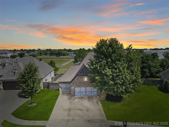 10905 S 77th East Pl, Tulsa, OK 74133