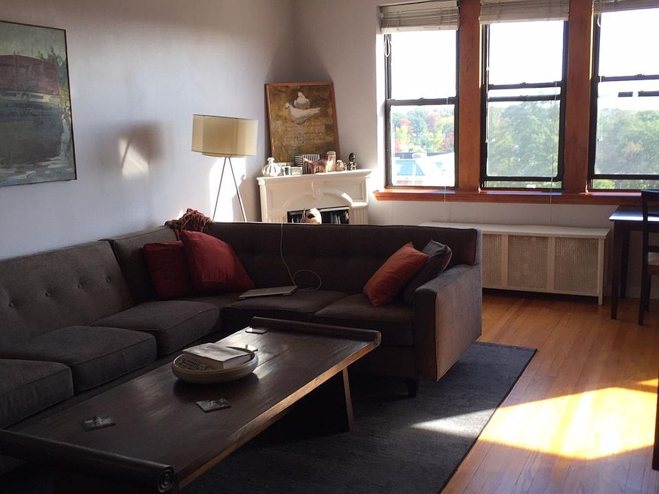 2nd image of 11 Alden Rd