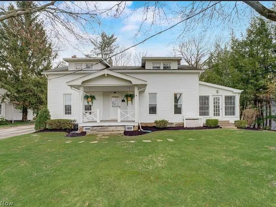1351-1355 Chagrin River Rd