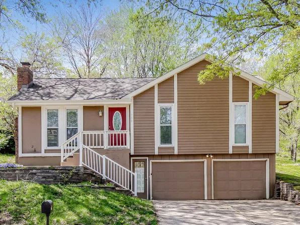 708 Cosby St, Liberty, MO 64068