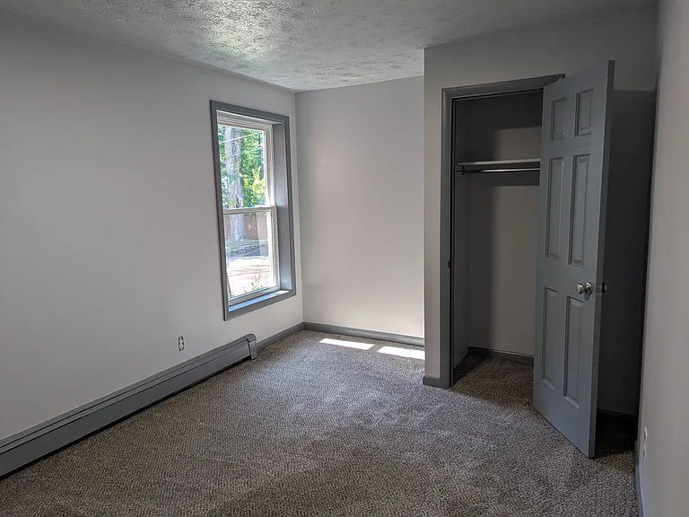 250 Locust St — Photo 23