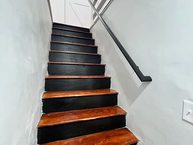 25 N Poplar St — Photo 20