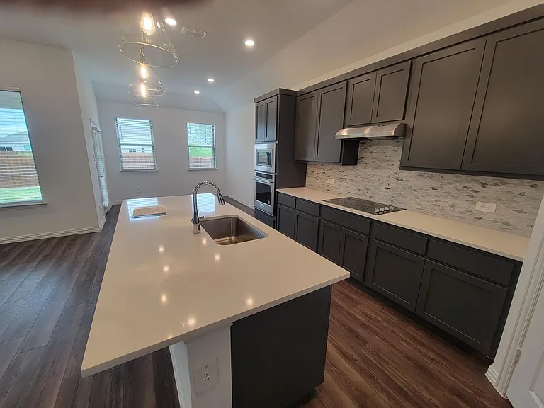 1633 Pine Valley Dr — Photo 7