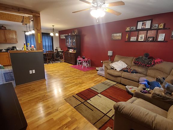 3rd image of 511 N Oak St