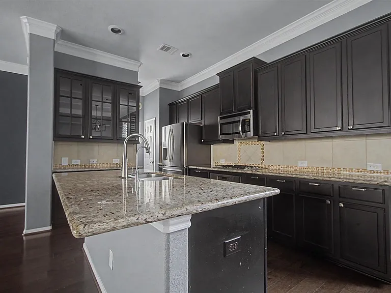 6363 Fairdale Ln #H — Photo 33
