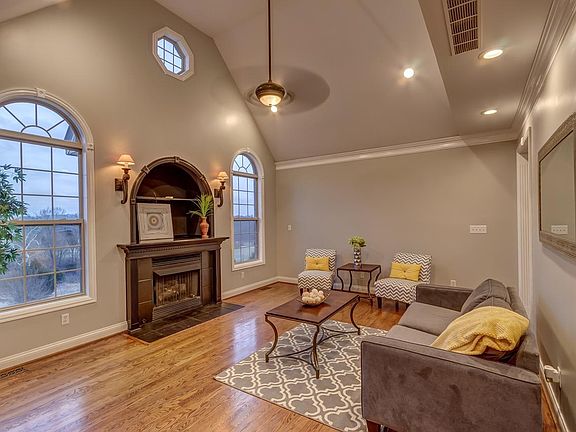 4th image of 115 Gleneagles Blvd