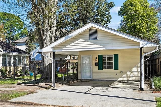 1st image of 122 Avenue A