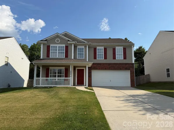 10825 Dry Stone Dr, Huntersville, NC 28078