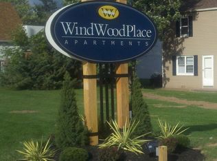 40 Windwood Ct, Buffalo, NY 14225