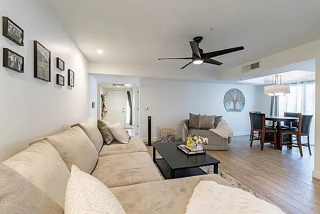 9460 E Mission Ln #116 — Photo 7