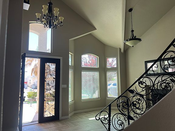 3rd image of 12605 Josie Tinajero Ave