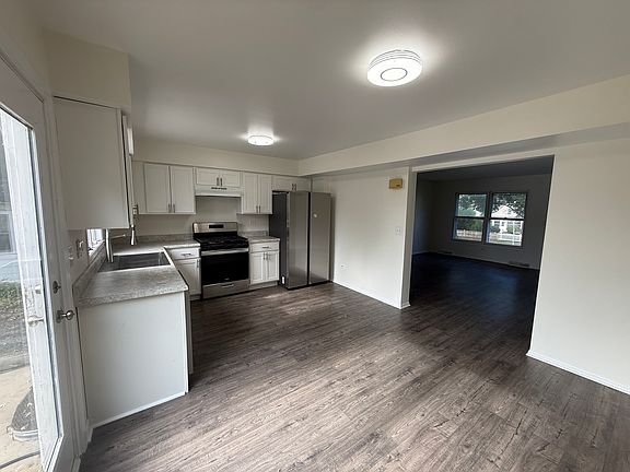 2nd image of 61 Gates St APT A