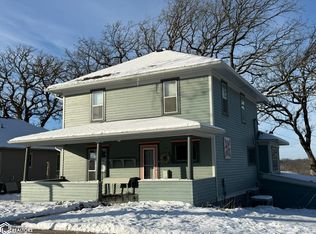 1207 Grove Ave, Corning, IA 50841