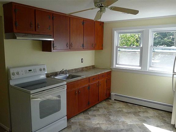 5th image of 68 N Ocean Ave