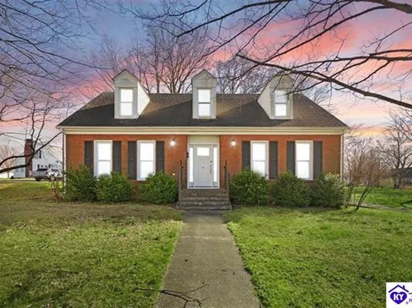 207 College St, Horse Cave, KY 42749