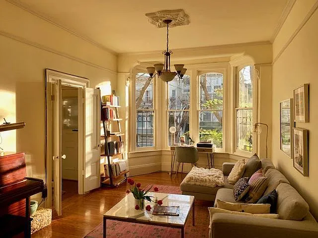 2 bed, $5,850 — Photo 4