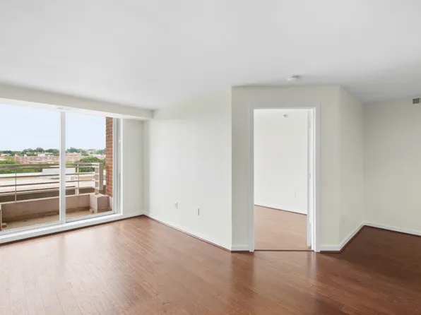 1275 25th St NW APT 701, Washington, DC 20037
