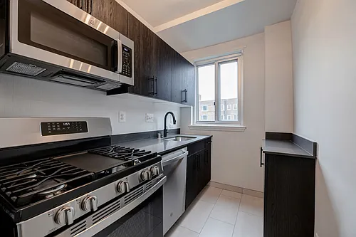 Quebec House Apartments Photo 1
