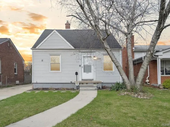 3736 Katherine St, Dearborn, MI 48124
