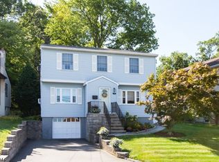 118 Lower Notch Rd, Little Falls, NJ 07424