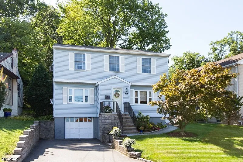 118 Lower Notch Rd photo 1