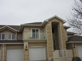 5912 S Grand Lodge Pl, Sioux Falls, SD 57108