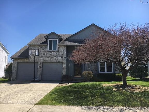 4th image of 4577 Marilyn St