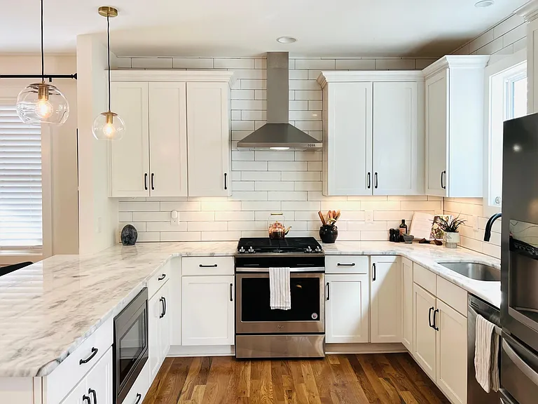 3509A Sanford Ave — Photo 8