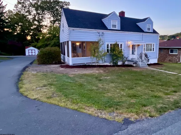 1519 Barry St, Fairmont, WV 26554