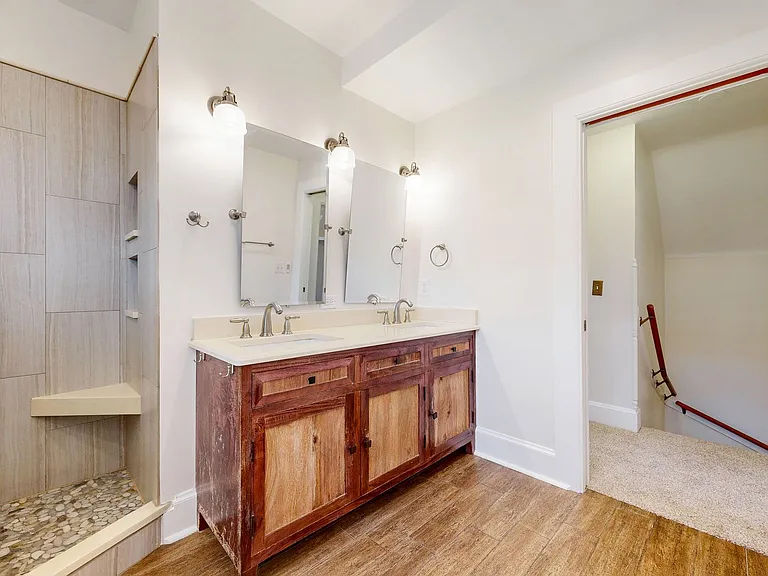 685 S Grant St — Photo 28