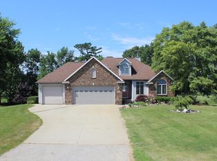 9245 Ransom St, Zeeland, MI 49464