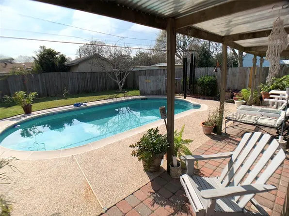 12118 Palmbeach St, Houston, TX 77034