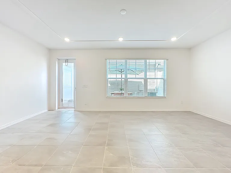 7025 Twilight Bay Dr — Photo 8