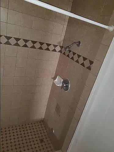 219 E Pearson Ave #1 — Photo 15